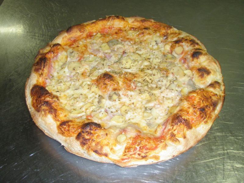 Tripic, Restaurant And Pizzeria Hotel 3*