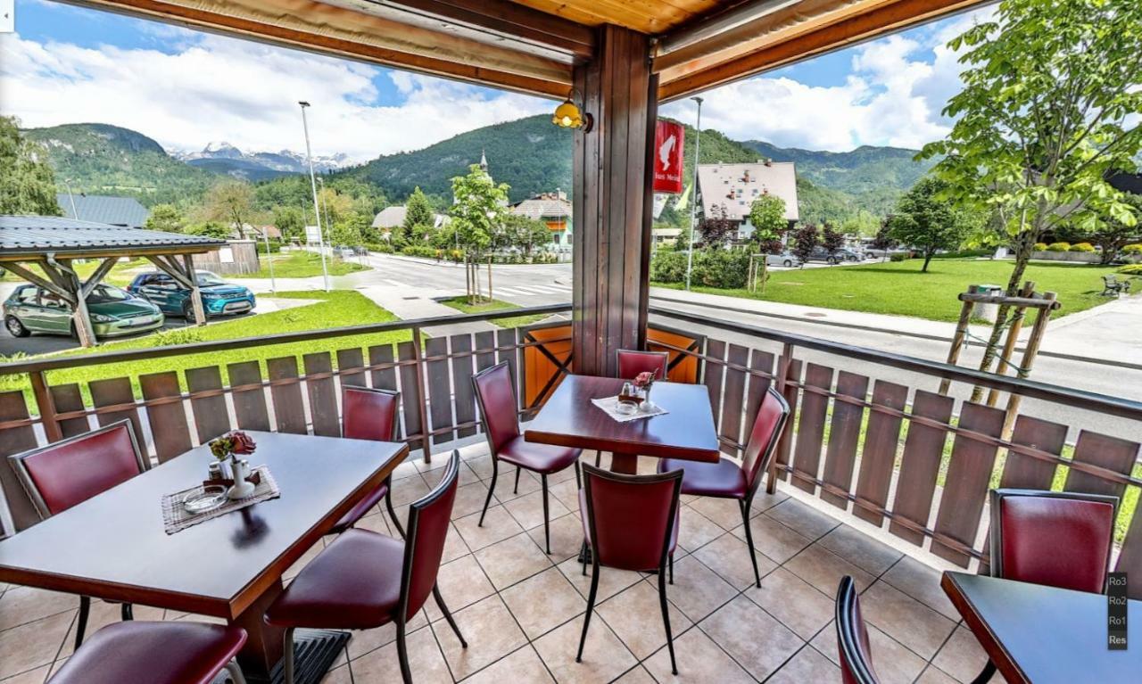 Hotel Tripic, Restaurant And Pizzeria