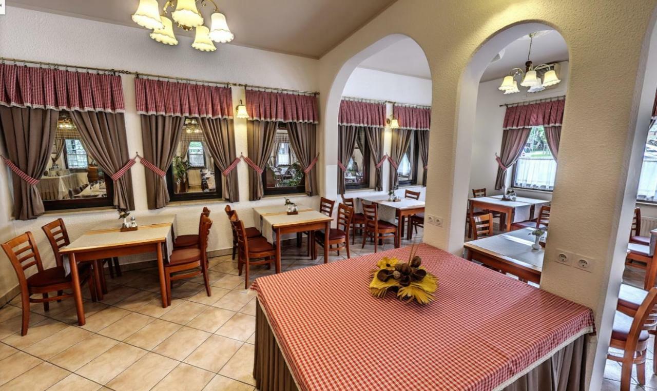 Tripic, Restaurant And Pizzeria 3*